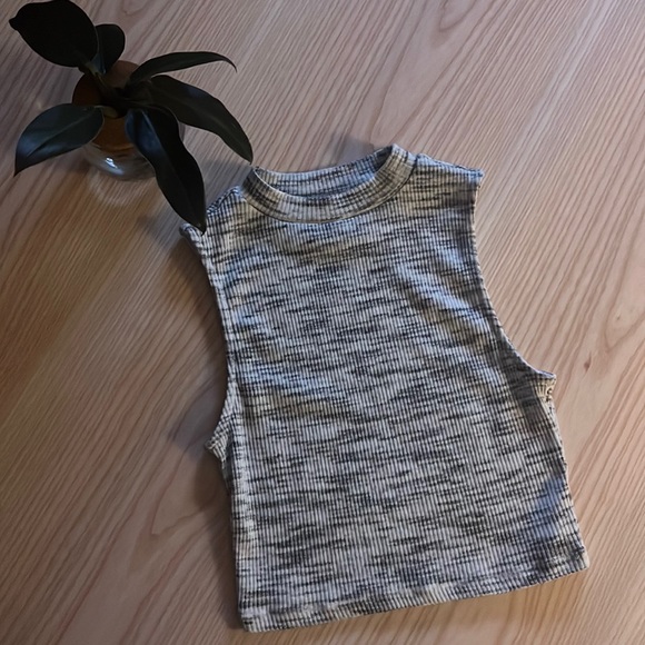 Dynamite Crop Top - Picture 1 of 2